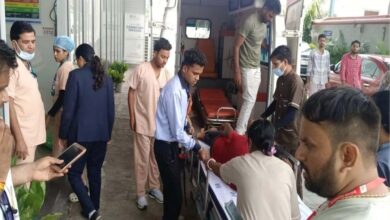 बस के चालक को आया हार्ट अटैक, यात्रियों ने सीपीआर देकर बचाई जान, एंबुलेंस से पहुंचाया गया अस्पताल 3 1A 49