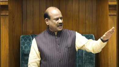 लोकसभा में गर्मा-गर्मी: स्पीकर बिरला ने कांग्रेस सांसद से पूछा – नई पीढ़ी को यही सिखाते हो? 6 24A 121