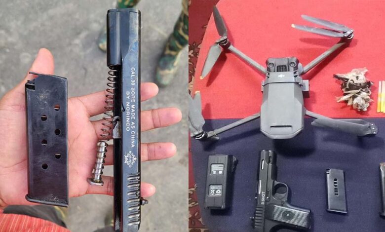 BSF का बड़ा एक्शन: पंजाब बॉर्डर पर 6 पाकिस्तानी ड्रोन ढेर, हथियार और हेरोइन बरामद 1 24A 55