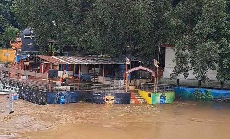 MP में लगातार तेज बारिश नर्मदा नदी खतरे के निशान से ऊपर मंडला, डिंडौरी, श्योपुर, शहडोल, उमरिया समेत कई जिले बाढ़ की चपेट में 1 8A 34