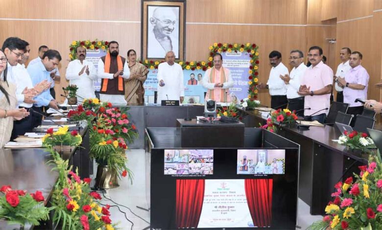 मारुति की नई लिमिटेड एडिशन एसयूवी लॉन्च, क्रेटा के लिए बना बड़ा चैलेंज 1 2 212