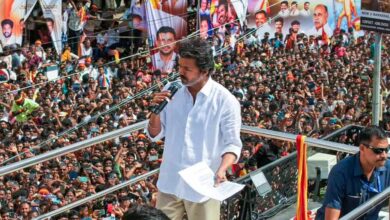 करूर हादसा: विजय ने दिखाई दरियादिली, मृतकों के परिजनों को देंगे 20-20 लाख रुपये 7 1 1298