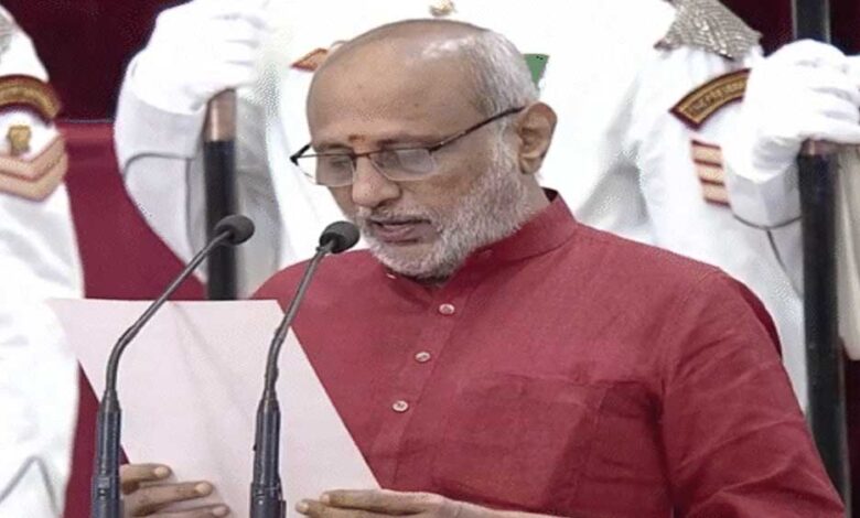 सीपी राधाकृष्णन बने देश के 15वें उपराष्ट्रपति, सितंबर 2030 तक संभालेंगे पदभार 1 12A 21