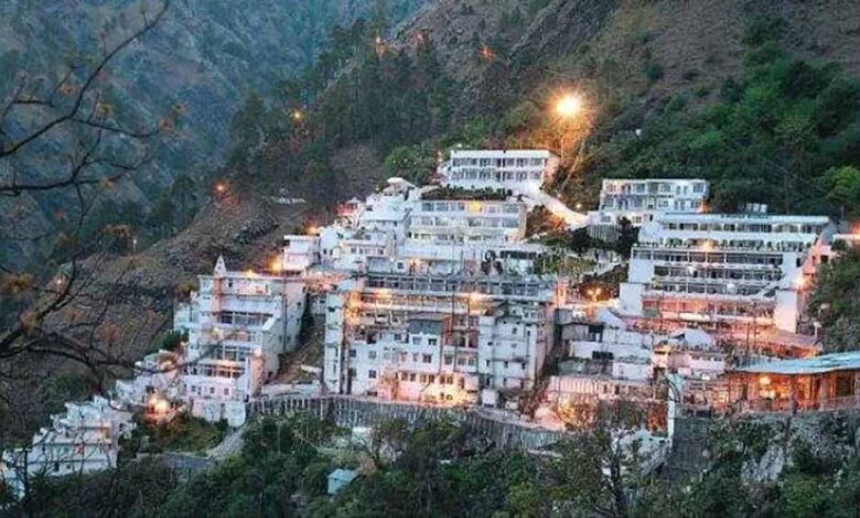 नवरात्रि से पहले बड़ी राहत: 22 दिन बाद फिर शुरू होगी माता वैष्णो देवी यात्रा 1 2 462
