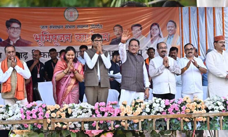रायपुर : रायगढ़ मेरा परिवार, मैं अपने परिवार से मिलने आया हूँ : मुख्यमंत्री विष्णु देव साय 1 6A 13