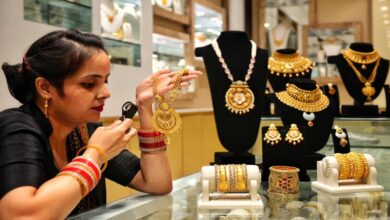 सोना 9000 रुपये, चांदी ₹23,000 हुई सस्ती, क्या अब भी गिरेंगे भाव? 1 25A 157