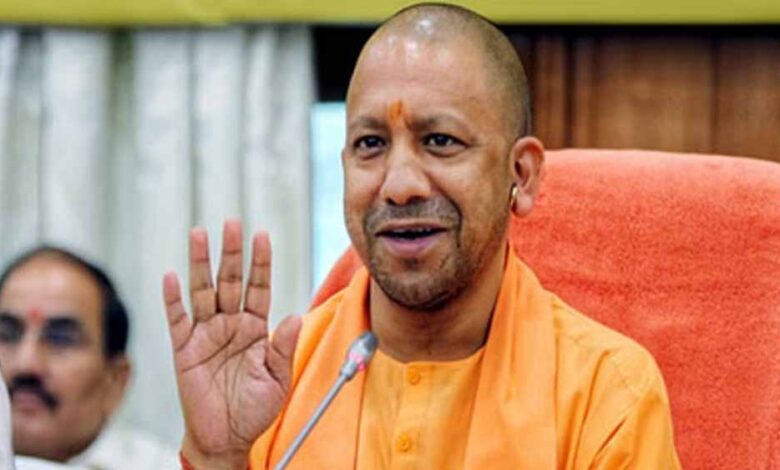 प्रशासनिक दक्षता और सुशासन के क्षेत्र में आगे बढ़ रहा उत्तर प्रदेश 1 yogi2 2