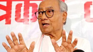 दिग्विजय का मोहन भागवत पर हमला: कहा — संघ की तुलना हिंदू धर्म से सनातन का अपमान 8 13A 63
