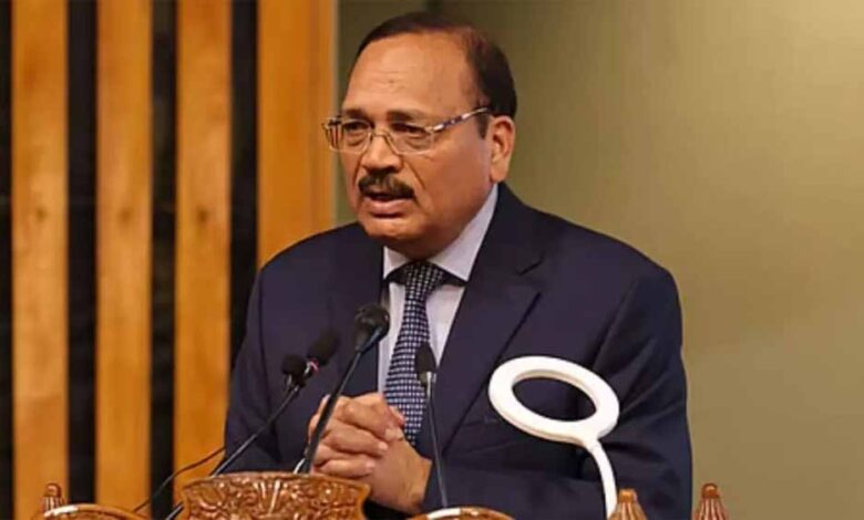 कोर्ट में वकील बोले— ‘मीलॉर्ड, आवाज चली गई’, नए CJI ने कहा— ‘दिल्ली का यही हाल है’ 1 cji1 6