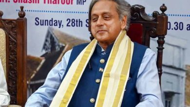 नेहरू-इंदिरा पर टिप्पणी के बाद विवाद: आडवाणी की तारीफ पर थरूर का जवाब वायरल 2 shashi