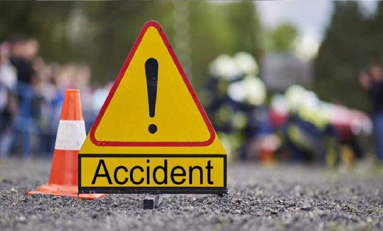 UP: उन्नाव में ट्रक और ऑटो की भीषण टक्कर, 4 की मौत और 4 गंभीर रूप से घायल 1 accident 64 1 1