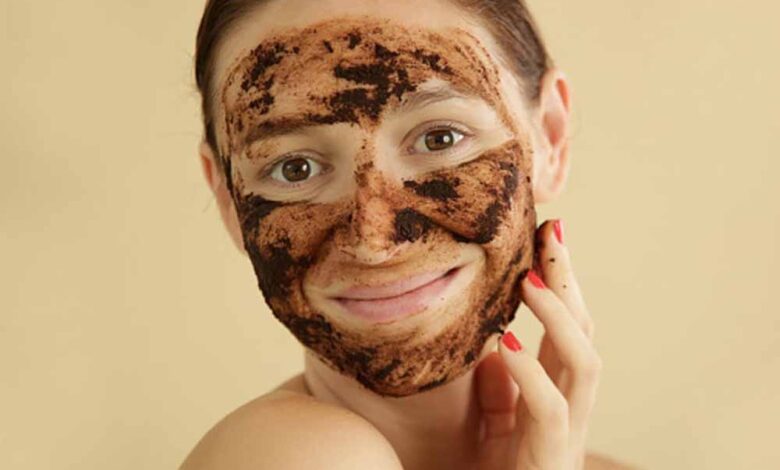 Winter Skincare Tips: रूखी त्वचा से छुटकारा पाएं, इन 4 घरेलू स्क्रब से मिले मखमली निखार 1 1 6