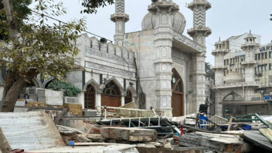 दिल्ली में मस्जिद के पास बुलडोजर कार्रवाई के बाद का मंजर, तस्वीरों में हालात 4 7A 3