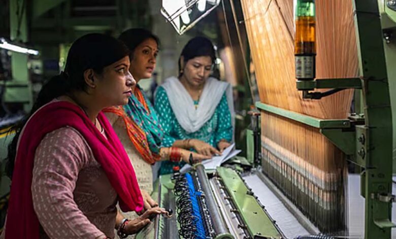 मजबूत होती आधी दुनिया: मध्य प्रदेश में सरकारी नौकरी में महिलाओं की हिस्सेदारी 3 साल में ढाई फीसदी बढ़ी 1 23A 96
