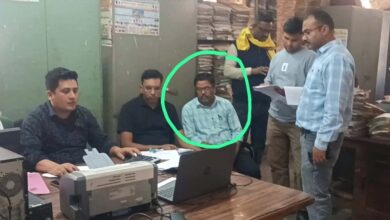 कटनी में लोकायुक्त का बड़ा कारनामा, रिश्वत लेते जिला पंचायत लिपिक गिरफ्तार 2 26A 162