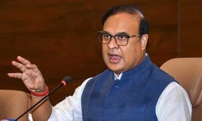 असम चुनाव से पहले हिमंता का बड़ा कदम, लाखों महिलाओं के खाते में कैश और नौकरियों में आरक्षण का ऐलान 1 Himanta Biswa Sharma 134 4 1