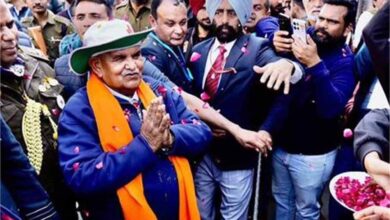राज्यपाल ने नशे के खिलाफ किया पैदल मार्च, 'AAP नेताओं को फोन किए लेकिन अभियान में नहीं पहुंचे' 7 Punjab News 02 1 7