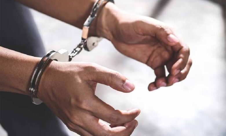 MP में सप्लाई से पहले छत्तीसगढ़ में पकड़े गए दो तस्कर, 17 लाख से अधिक का गांजा जब्त 1 arest1 1