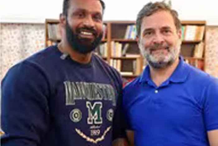 ‘मोहब्बत की दुकान’ में खास मुलाकात: ‘मोहम्मद दीपक’ से मिले राहुल गांधी, जिम जॉइन करने का किया वादा 1 rahul1 6