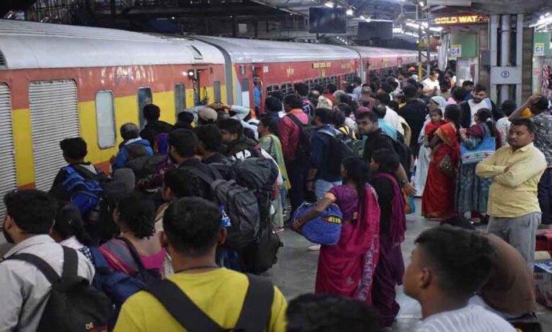 रेल यात्रियों को बड़ी राहत: RAC टिकट पर मिल सकता है रिफंड, जानें पूरी जानकारी 1 train 1