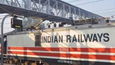होली पर घर जाने वालों के लिए खुशखबरी: रेलवे की 30 स्पेशल ट्रेनें, मुंबई से बिहार-पूर्वांचल तक सफर आसान 1 tren