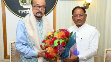 मुख्यमंत्री विष्णु देव साय ने राज्यपाल रमेन डेका को जन्मदिन की दी शुभकामनाएँ 5 1 15