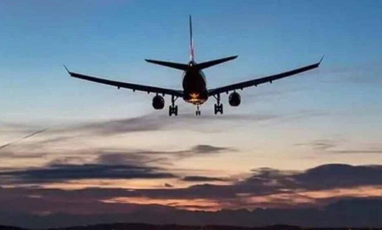 हवाई क्षेत्र बंद: भारत की 444 अंतरराष्ट्रीय उड़ानें रद्द, लाखों यात्रियों की मुश्किलें बढ़ीं 1 1 30
