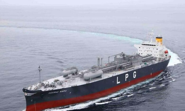 भारत ने लिया बड़ा कदम: ईरान जंग के बीच 8 LPG टैंकर होर्मुज से पार, गैस की किल्लत नहीं होगी 1 13A 31
