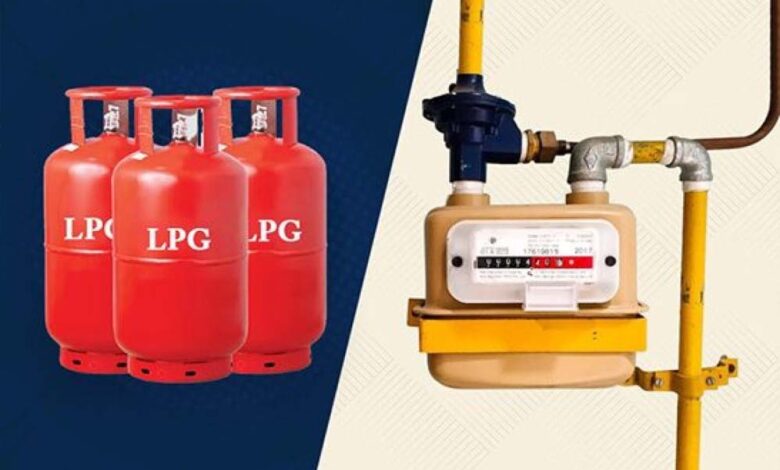 सिलेंडर संकट पर सरकार का बड़ा ऑफर, पीएनजी पर शिफ्ट होने पर मिलेगा 500 रुपये की फ्री गैस 1 16A 156