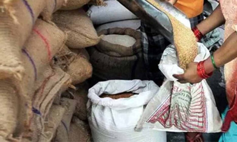 गरीबों के राशन में गड़बड़ी पर प्रशासन सख्त, दो संचालकों को हटाया 1 Chhattisgarh News 02 1 1