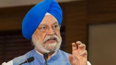 दिल्ली HC का आदेश: केंद्रीय मंत्री हरदीप पुरी की बेटी को जेफरी एपस्टीन से जोड़ने वाले कंटेंट पर लगी रोक 1 Hardeep Puri A 65 1