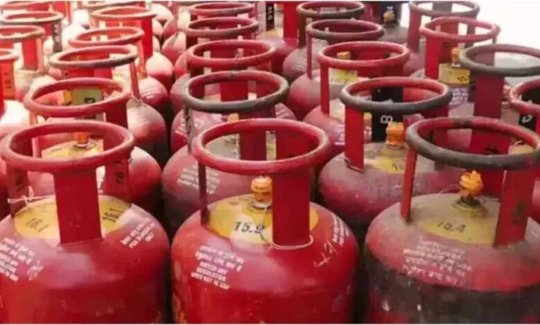 Gas Booking e-KYC: क्या अब जरूरी है KYC? पेट्रोलियम मंत्रालय ने जारी की नई गाइडलाइंस 1 KYC 01