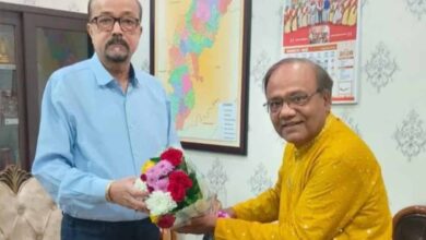 कुलपति प्रो. मनोज दयाल ने राज्यपाल से की सौजन्य भेंट 5 Rajyapal 01