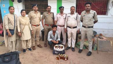 संयुक्त टीम ने 10 हजार रुपए से अधिक की देशी मदिरा किया जब्त 5 Sharab 01 3