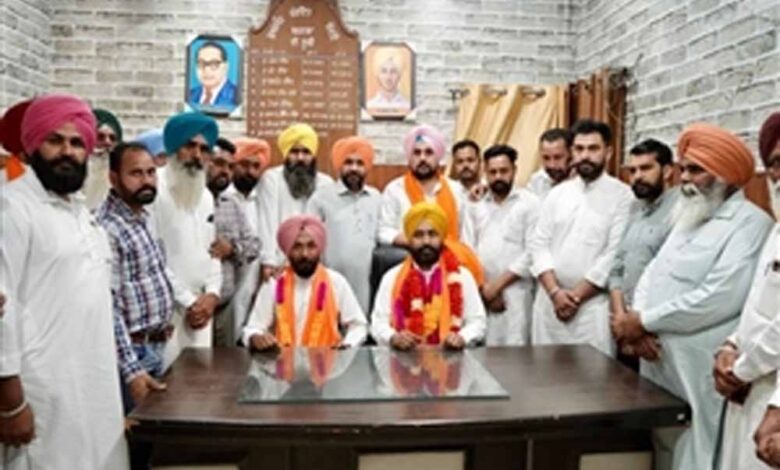 बरनाला की राजनीति में बड़ा उलटफेर: जगदेव मान बने चेयरमैन, हरमेल सिंह को मिली बड़ी जिम्मेदारी 1 aap 1