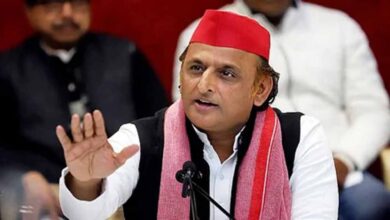 रोहित पांडेय और पूर्व DIG समेत कई नेता सपा में शामिल, अखिलेश यादव ने BJP पर साधा निशाना 8 akhlish yadav2