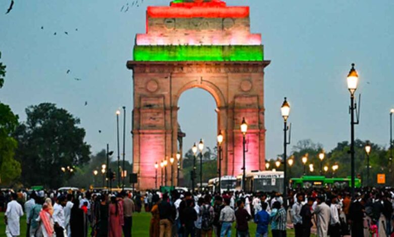 इंडिया गेट-कर्तव्य पथ पर सख्ती बढ़ी, रेड लाइट कैमरों से कटेंगे चालान 1 india gaet