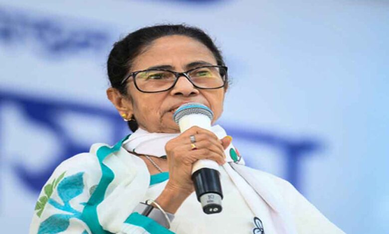 ममता बनर्जी का चुनाव आयोग पर हमला, IAS-IPS तबादलों पर उठाए सवाल 1 mamta 9