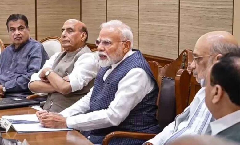 रोजगार की तलाश बनी मुसीबत: खाड़ी देशों में फंसे भारतीयों ने सुनाई दर्दभरी दास्तां 1 pm