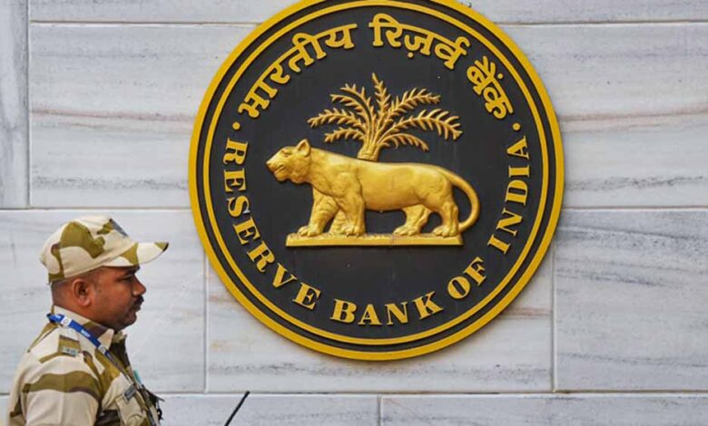 AI टूल से छेड़ेगा साइबर वॉर, RBI का MuleHunter करेगा फर्जी बैंक खातों को बंद 1 rbi 26 5