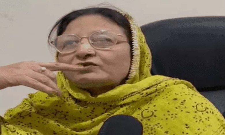 वंदे मातरम विवाद: कांग्रेस बैकफुट पर, चुप्पी से अल्पसंख्यक नेता नाराज, भाजपा का आक्रामक रुख 1 10A 124
