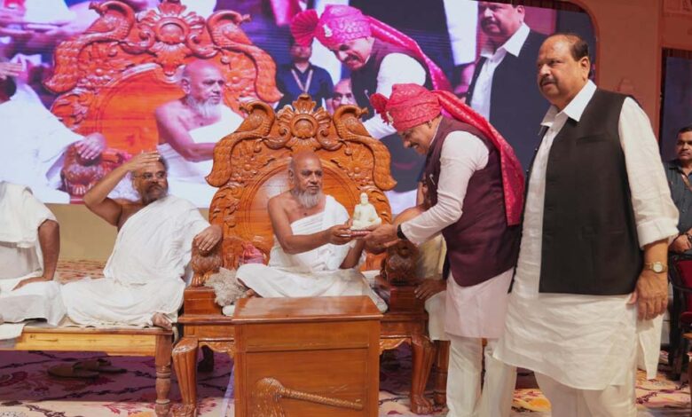 मुख्यमंत्री डॉ. यादव ने मोहनखेड़ा महातीर्थ में आदिराज पारणा महोत्सव में की सहभागिता 1 20A 14