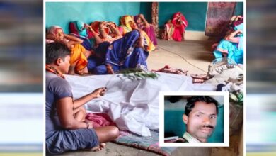 टूटी सांसें, थमा जीवन: मनेंद्रगढ़ सड़क हादसे में युवक की दर्दनाक मौत, मुआवजे के बाद हुआ अंतिम विदाई का फैसला 3 21A 6