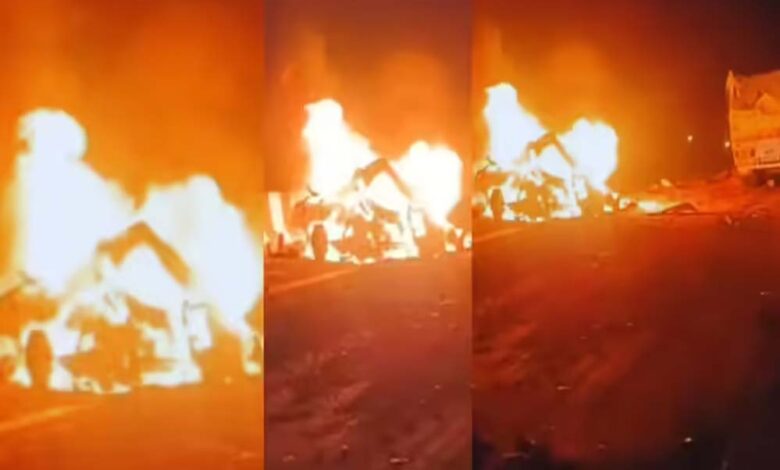 मिर्जापुर में ट्रक के ब्रेक फेल, बोलेरो को मारी टक्कर, 9 लोग जिंदा जलकर मरे 1 23A 5