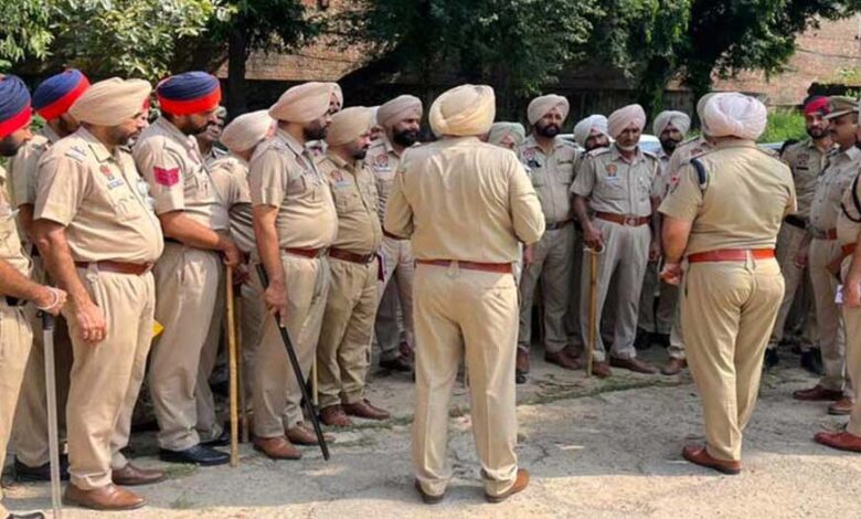 पंजाब में बढ़ीं सुरक्षा चुनौतियां, पुलिस में स्वीकृत पद 1.25 लाख करने की तैयारी, 26 साल से नहीं बढ़ी थी फोर्स 1 4A 149