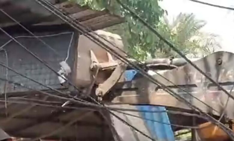 भोपाल में बड़ा तालाब के किनारे चला बुलडोजर, 9 दुकानों को किया जमींदोज, 347 पर होगी कार्रवाई 1 7A 127