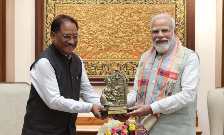 बस्तर में शांति के बाद विकास का नया चरण : ‘बस्तर रोडमैप 2.0’ पर प्रधानमंत्री नरेंद्र मोदी जी से चर्चा 1 7A 227 2