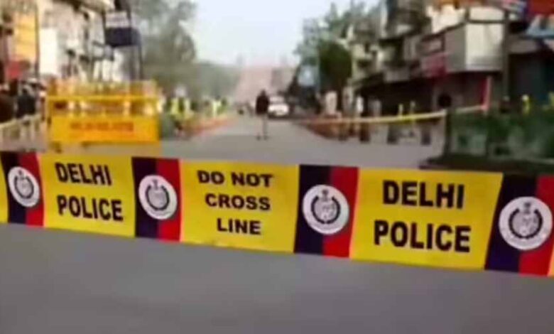 दिल्ली एनकाउंटर,पुलिस-बदमाशों के बीच फायरिंग, 6 बांग्लादेशी गिरफ्तार 1 87 10