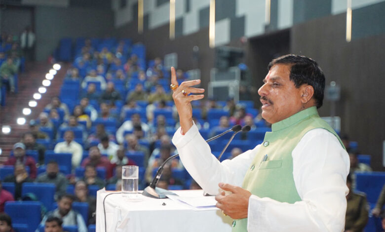 प्रदेश का समृद्ध किसान ही विकसित भारत के निर्माण में निभाएगा महत्वपूर्ण भूमिका : मुख्यमंत्री डॉ. यादव 1 mohan 6A 2 2