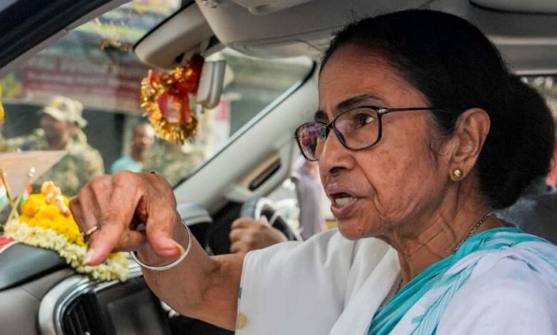 ममता का 'No इस्तीफा' स्टंट, राहत की लाइफलाइन सिर्फ कल तक 1 6A 87